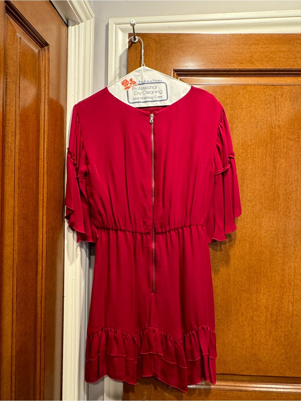 Alice + Olivia Katrina Bell Sleeve Ruffle Hem Silk Dress In Bordeaux - Picture 3 of 4